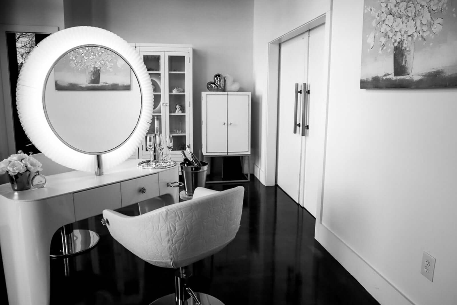 Bridal and makeup room at Altitude Salon by Linda Alpharetta 